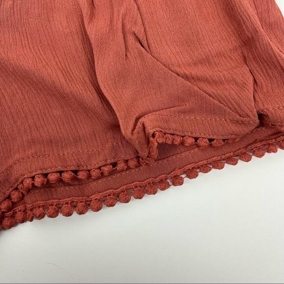 Be Bop Juniors' Clay Pom Pom Hem Elastic Waist Shorts - Size XS - NWT - Picture 4 of 5